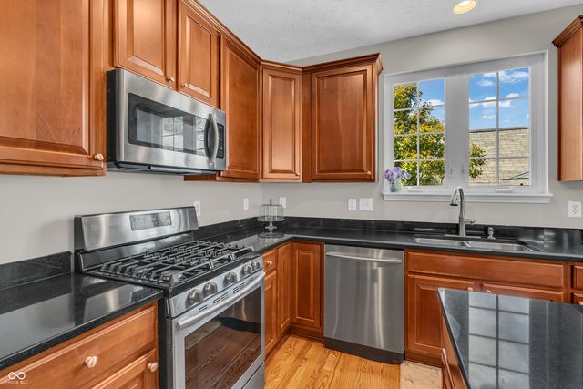 13133 Cresswell Place, Fishers, IN 46037