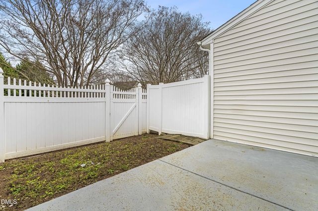 2636 Asher View Court, Raleigh, NC 27606