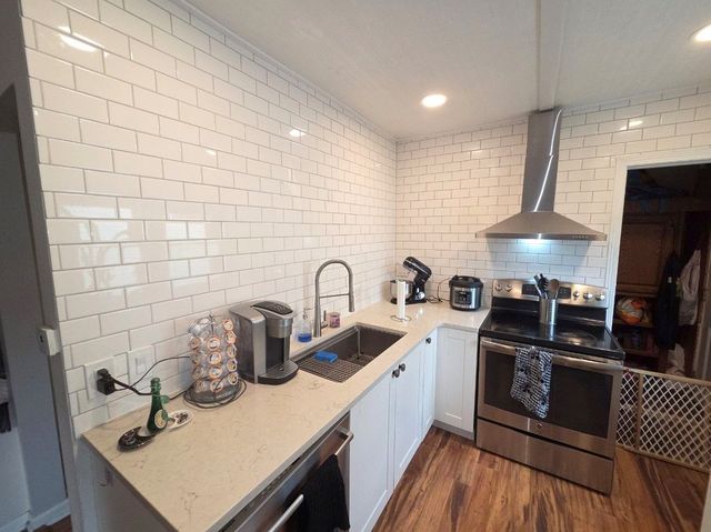 3620 Rollins Avenue, Des Moines, IA 50312