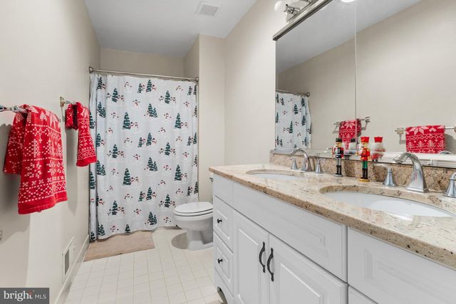 610 BENHAM CT, Newark, DE 19711