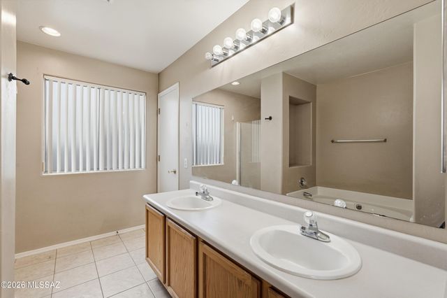 5342 S Newcastle Court, Tucson, AZ 85746