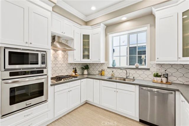 1013 Holly Avenue A, Arcadia, CA 91007