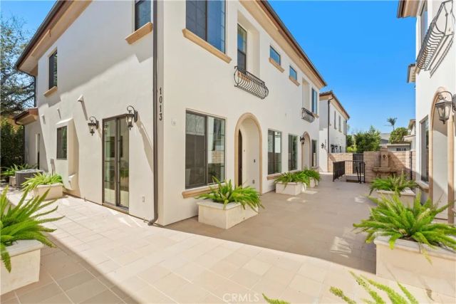 1013 Holly Avenue A, Arcadia, CA 91007