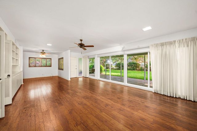 1908 Milam Street, Columbus, TX 78934