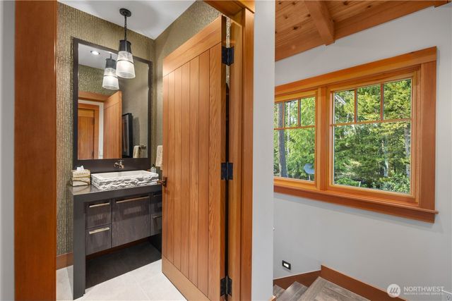 235 Seal Rock Lane, Friday Harbor, WA 98250