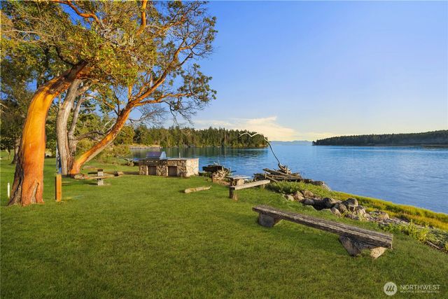 235 Seal Rock Lane, Friday Harbor, WA 98250