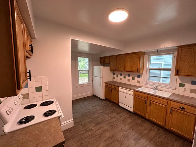 424 Oak Street, Kalamazoo, MI 49007