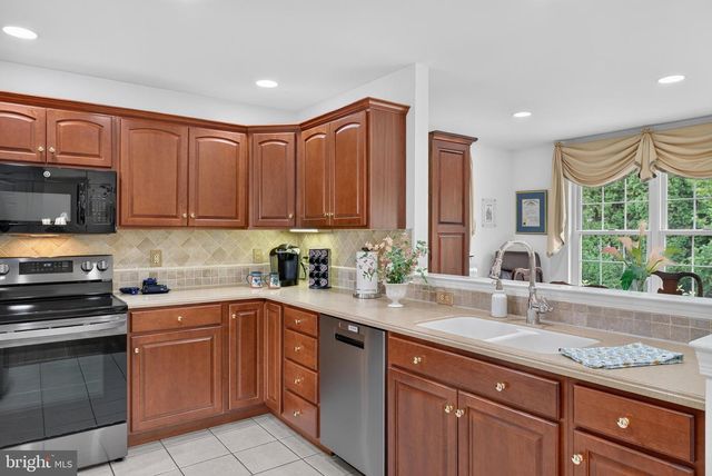 1133 BRIGHTON AVE, Lititz, PA 17543