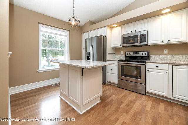 6389 Highland Ridge Drive, East Lansing, MI 48823