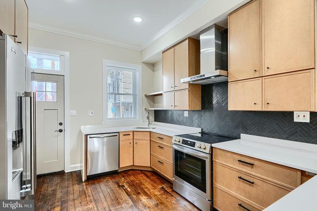 2630 E BALTIMORE ST, Baltimore, MD 21224