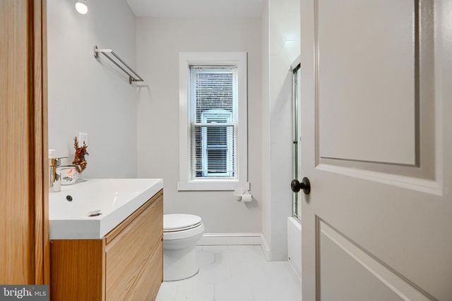 2630 E BALTIMORE ST, Baltimore, MD 21224