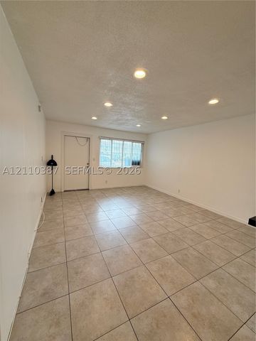 2175 NE 56th St 107, Fort Lauderdale, FL 33308