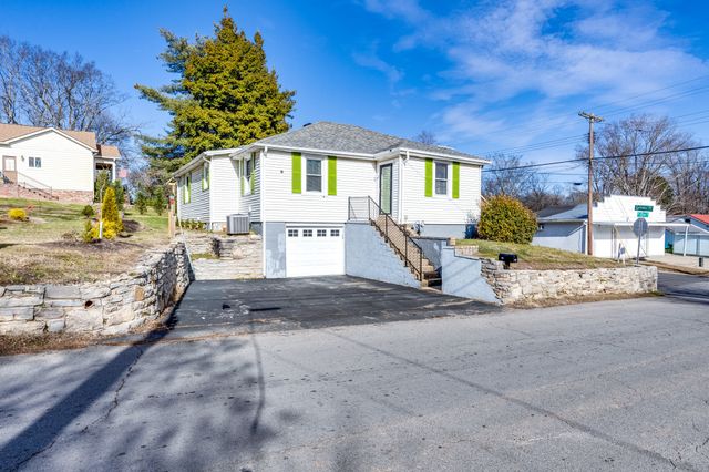 1514 Galloway St, Columbia, TN 38401