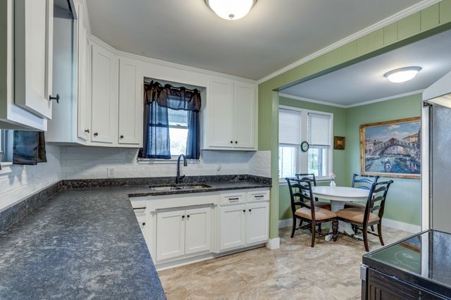 1514 Galloway St, Columbia, TN 38401