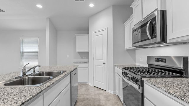 9337 SUBJECK Way, Fort Worth, TX 76108