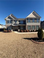 179 Arabella Parkway, Locust Grove, GA 30248