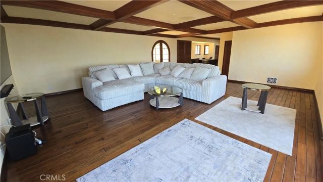 17501 Castellammare, Pacific Palisades, CA 90272