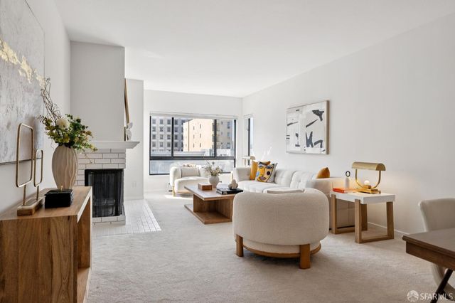 1350 California Street 302, San Francisco, CA 94109