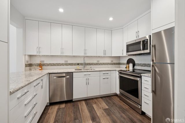 1350 California Street 302, San Francisco, CA 94109