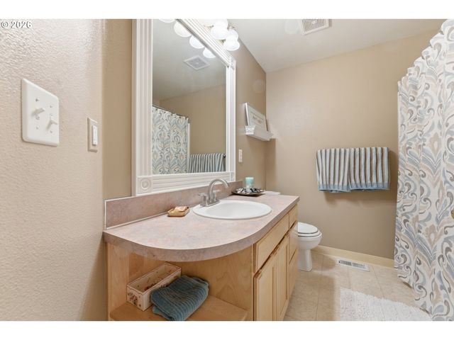 18120 Se 17TH St, Vancouver, WA 98683