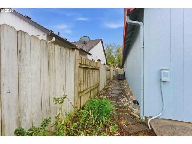 18120 Se 17TH St, Vancouver, WA 98683