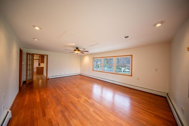 1031 N 350 E, Chesterton, IN 46304