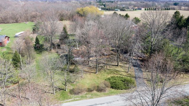 1031 N 350 E, Chesterton, IN 46304