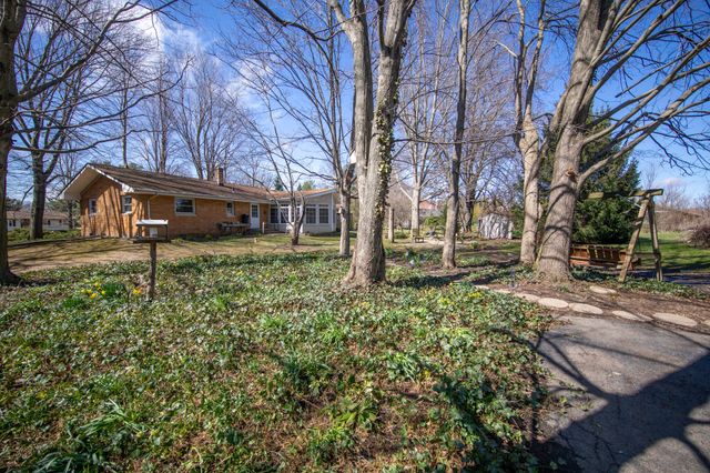 1031 N 350 E, Chesterton, IN 46304