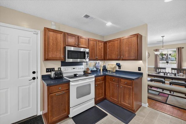 105 Warrell Circle, Summerville, SC 29485