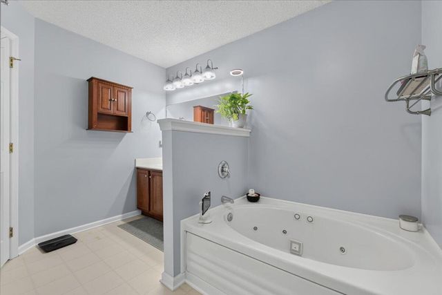 105 Warrell Circle, Summerville, SC 29485