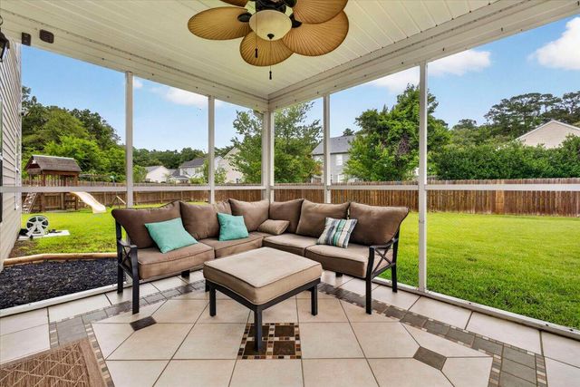 105 Warrell Circle, Summerville, SC 29485