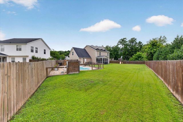 105 Warrell Circle, Summerville, SC 29485