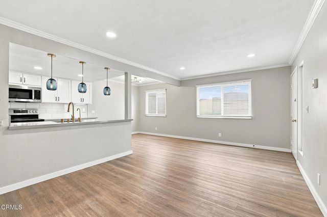 2570 Rudder Avenue, Port Hueneme, CA 93041