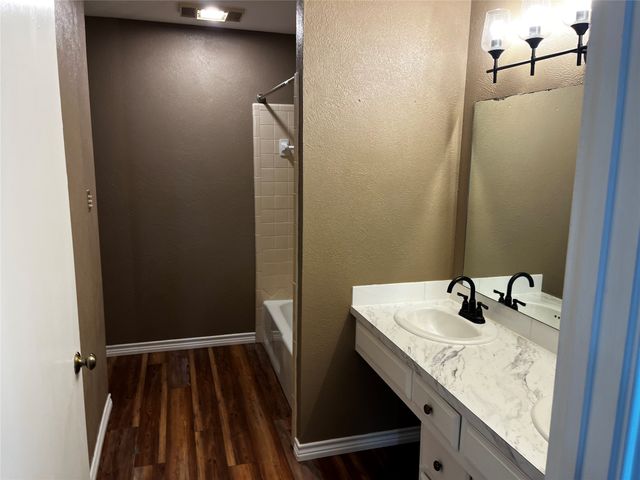 328 Jamie Way, Greenville, TX 75402
