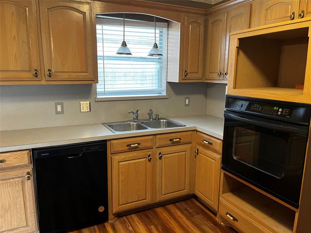 328 Jamie Way, Greenville, TX 75402