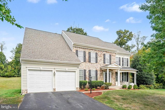 3320 MCCORKLE CT, Triangle, VA 22172