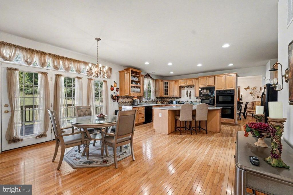 3320 MCCORKLE CT, Triangle, VA 22172