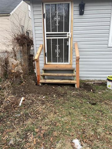 8863 Vaughan Street, Detroit, MI 48228