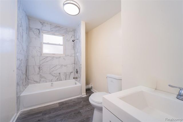 8863 Vaughan Street, Detroit, MI 48228