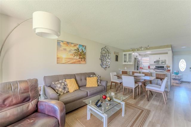 8900 Washington Boulevard 115, Pembroke Pines, FL 33025
