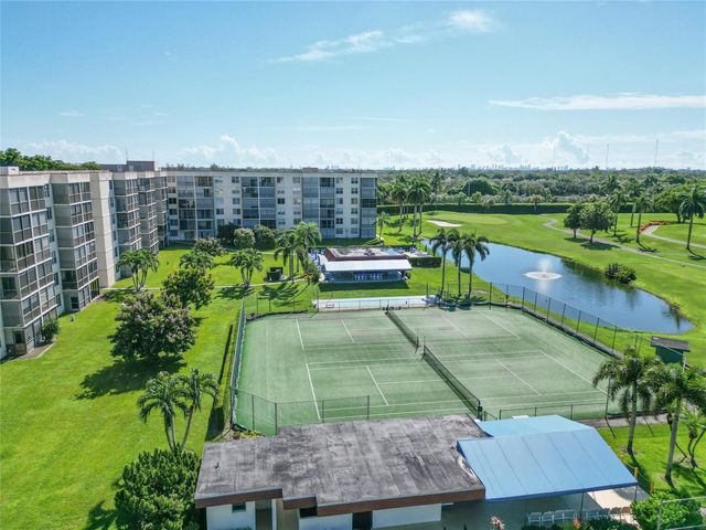 8900 Washington Boulevard 115, Pembroke Pines, FL 33025