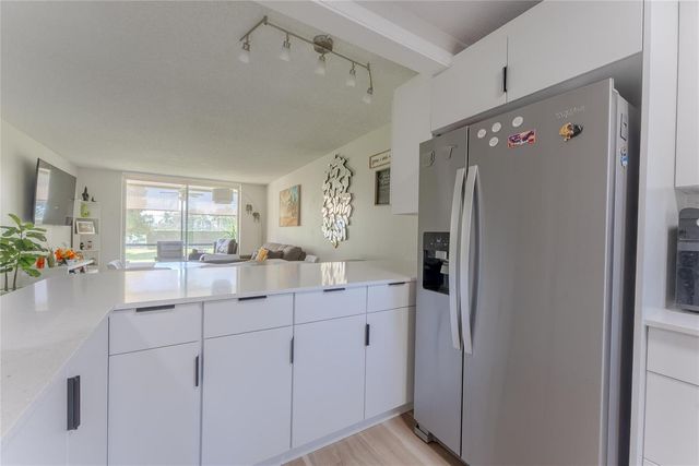 8900 Washington Boulevard 115, Pembroke Pines, FL 33025