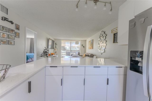 8900 Washington Boulevard 115, Pembroke Pines, FL 33025