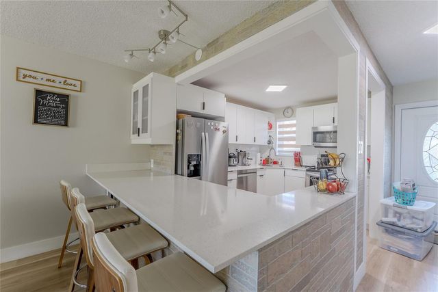 8900 Washington Boulevard 115, Pembroke Pines, FL 33025