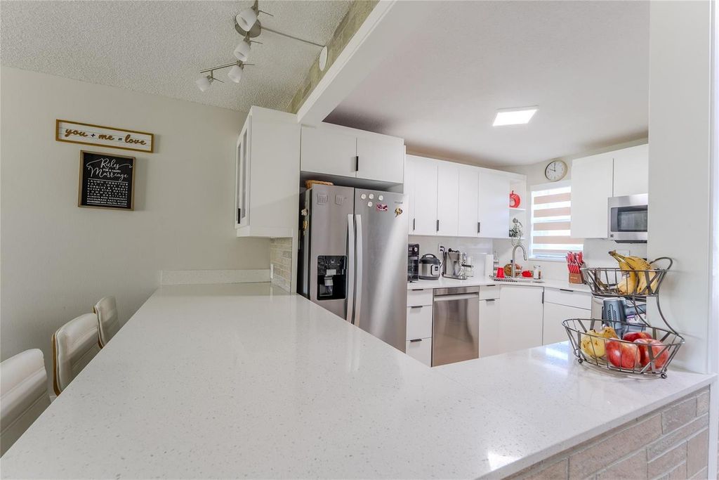 8900 Washington Boulevard 115, Pembroke Pines, FL 33025