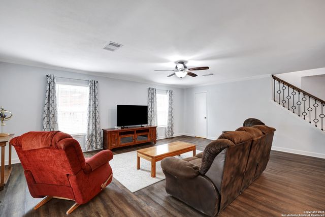 9642 Elmstone, San Antonio, TX 78254