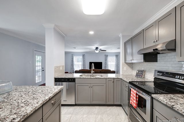 9642 Elmstone, San Antonio, TX 78254