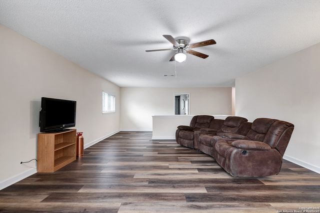 9642 Elmstone, San Antonio, TX 78254