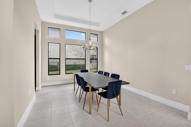 8527 Lewis River Road, Delray Beach, FL 33446