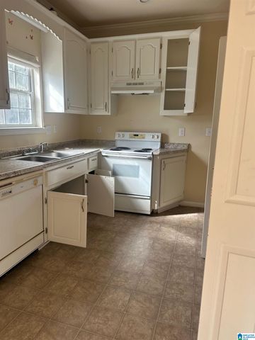 102 CANYON TRAIL, Pelham, AL 35124